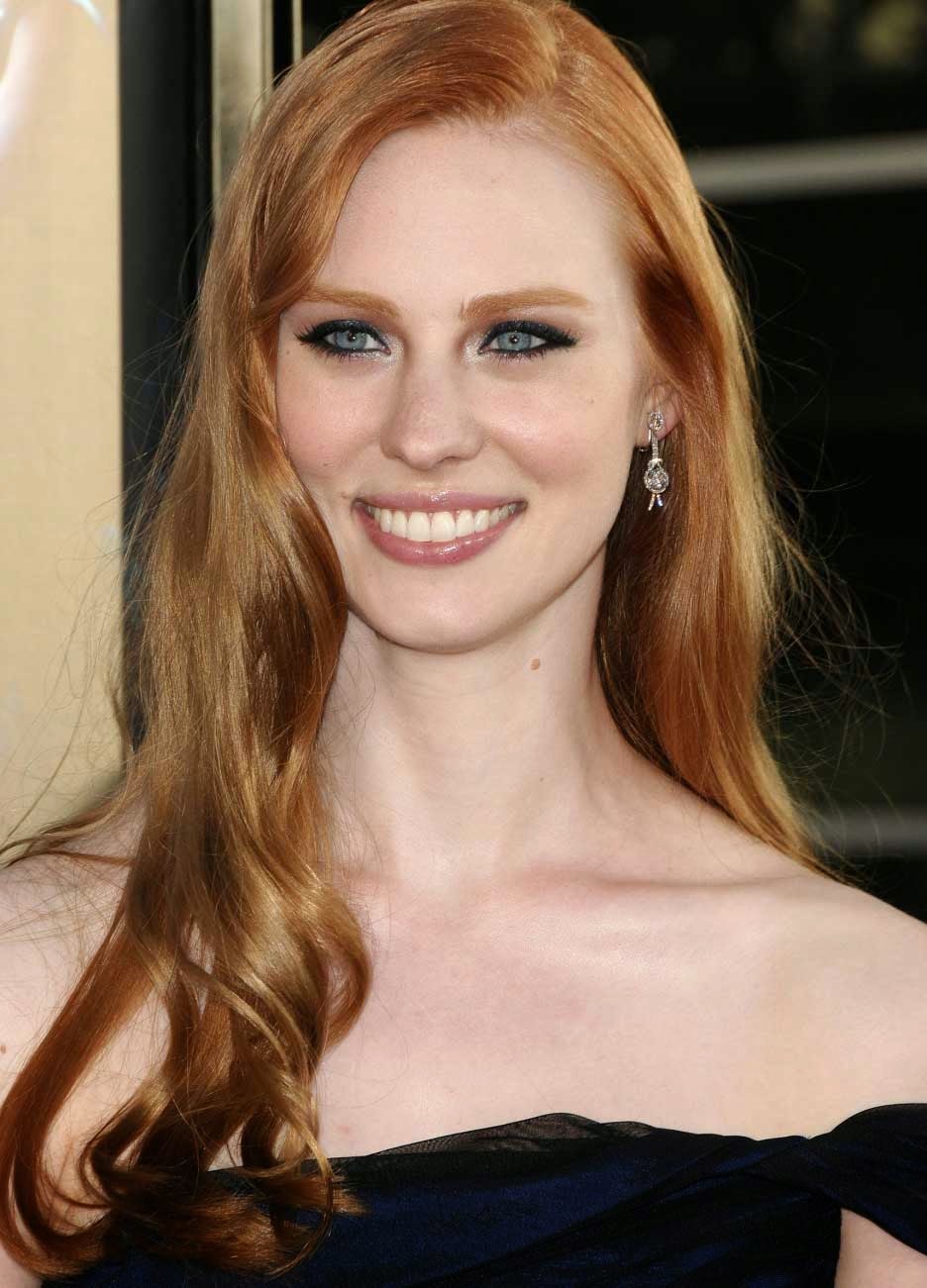 Deborah Ann Woll рост
